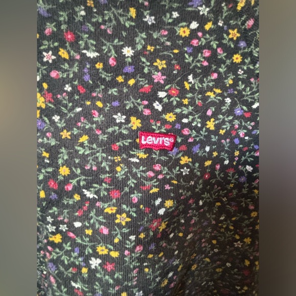 Levi’s Womens Cropped floral Hoodie - Picture 2 of 5
